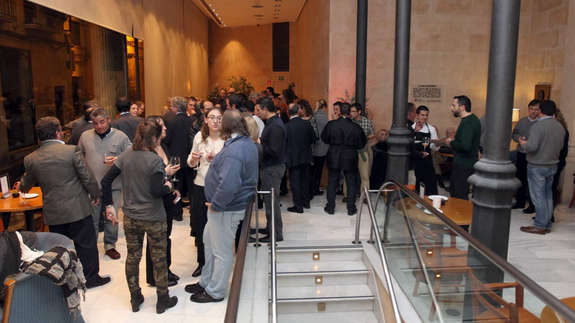 El COVIB brinda por las fiestas con sus colegiados en el Gran Hotel de Palma